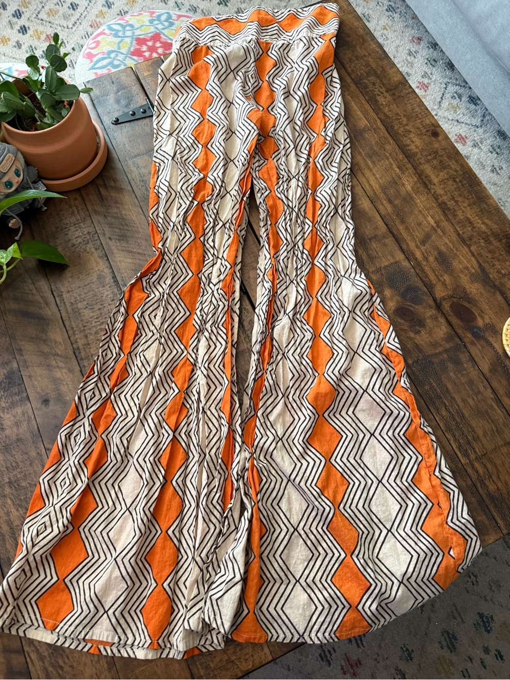 Sz Med Pahiesa Formentera Orange & Cream Geometric Wide Leg Flare Stretch Pants